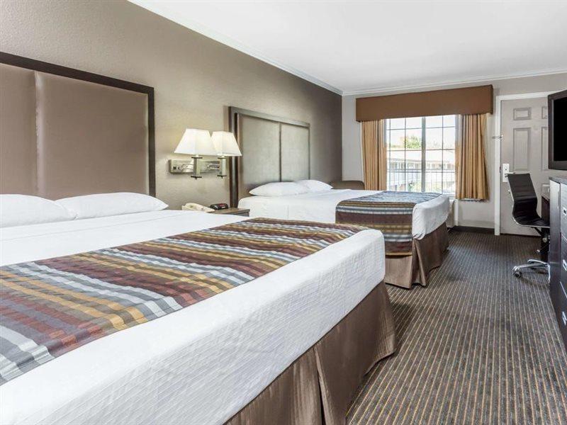 Super 8 By Wyndham Mountain View Motel Bagian luar foto