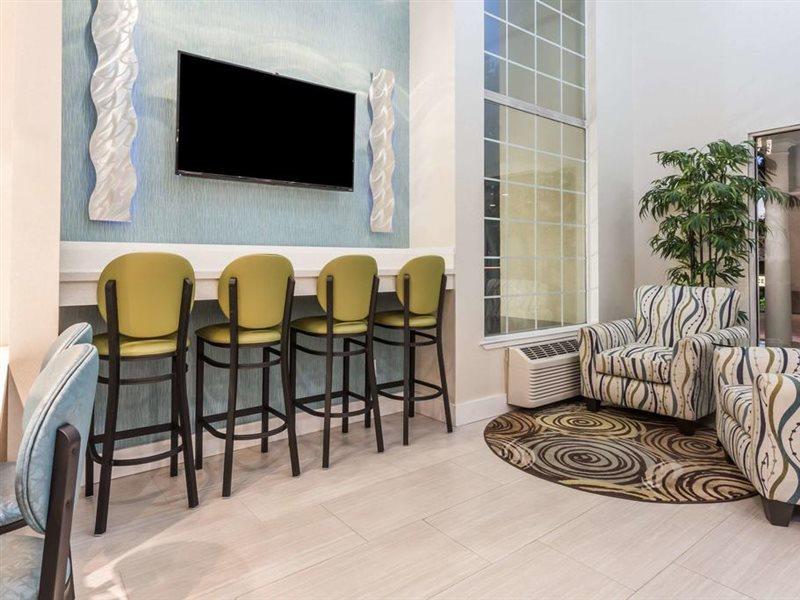 Super 8 By Wyndham Mountain View Motel Bagian luar foto